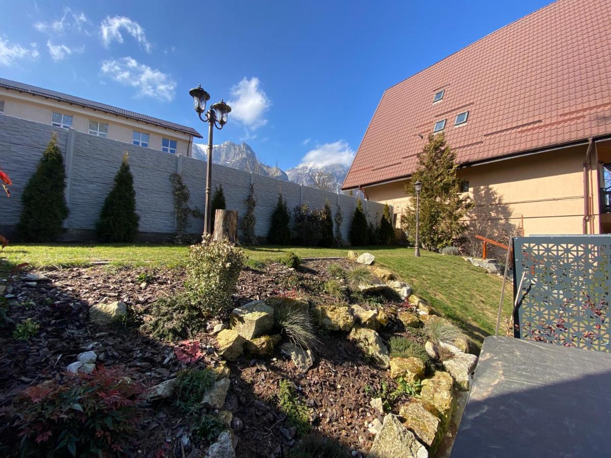 Royal Inn Busteni-Adults Only Exterior foto
