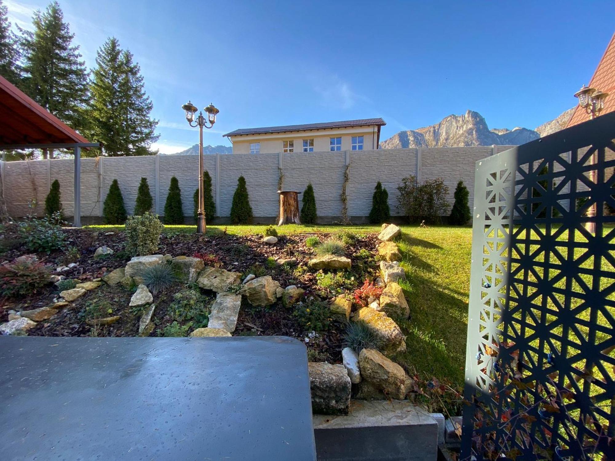 Royal Inn Busteni-Adults Only Exterior foto