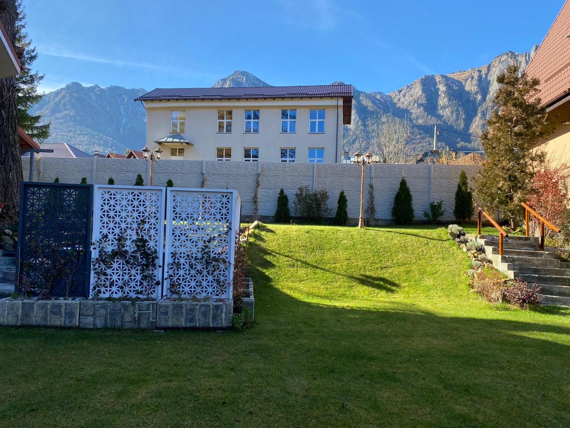 Royal Inn Busteni-Adults Only Exterior foto