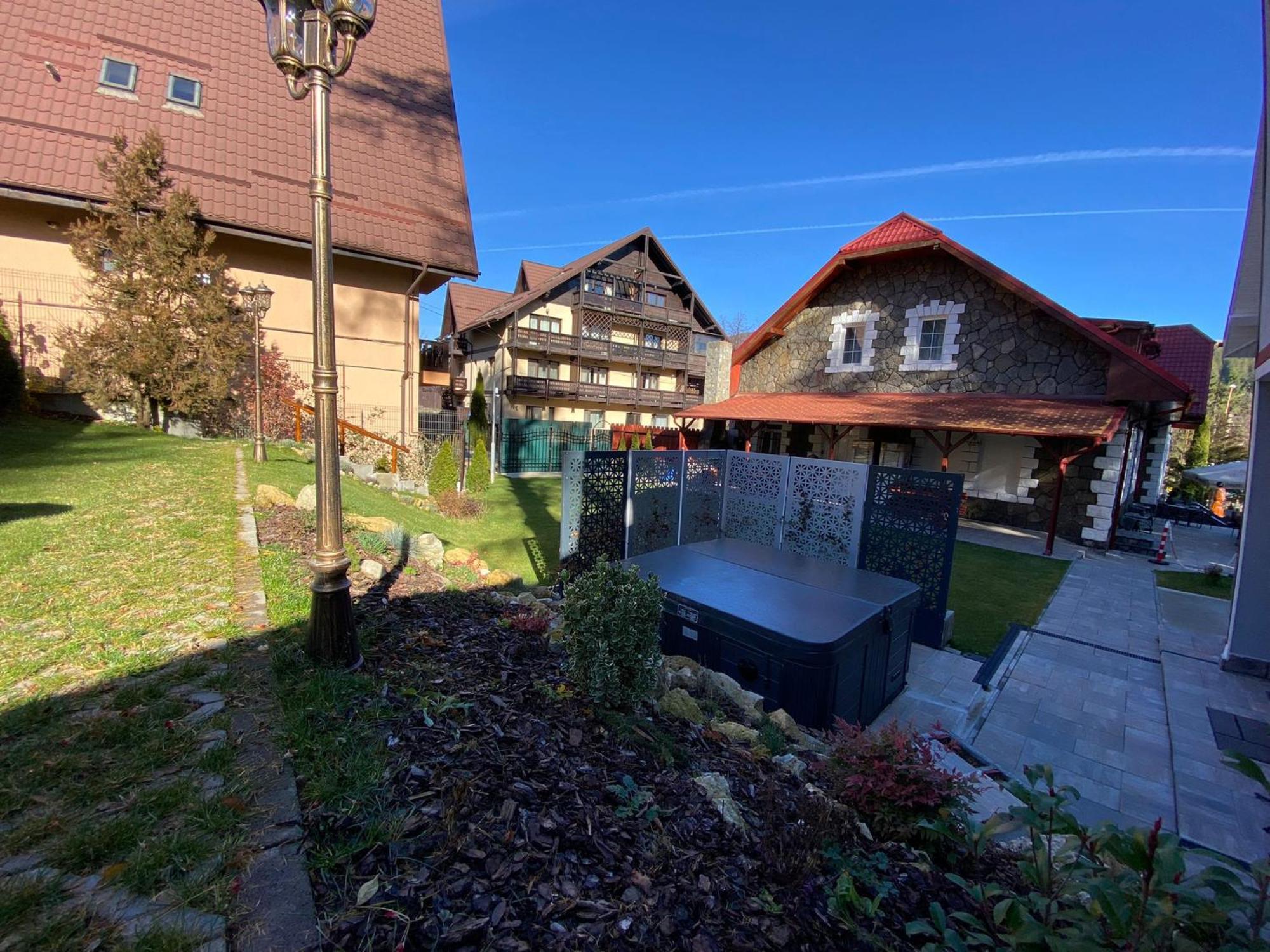 Royal Inn Busteni-Adults Only Exterior foto
